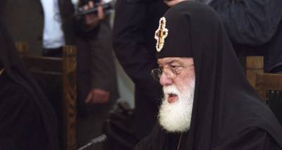 "Это для нас особенно болезненно": Патриарх Грузии Илия II обратился к Еревану и Баку
