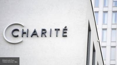Канцлер Германии совершила тайный визит в клинику Charite