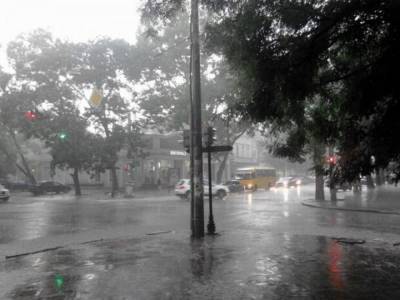 Мощный циклон несется в Харьков, погода резко испортится: дожди, шквальный ветер и прочие неприятности