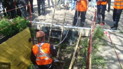 Беглов проверил реконструкцию водопроводной сети в Петербурге
