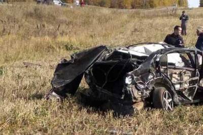 Погиб пассажир вылетевшего с трассы в Татарстане иномарки