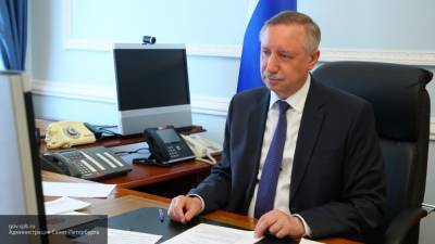 Беглов призвал усилить противоэпидемические меры на предприятиях Петербурга