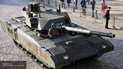 Экипажи для танков Т-14 "Армата" начали готовить в нескольких вузах России