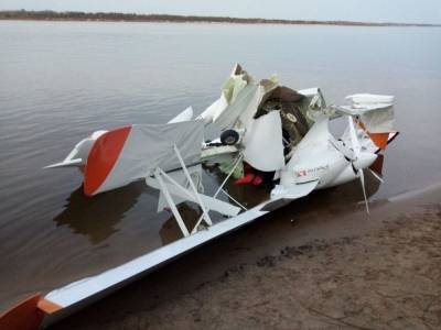 СК проводит проверку по факту падения самолета в Волгу в Кстовском районе