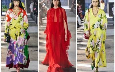Неделя моды в Милане: Valentino представили коллекцию, вдохновленную цветами (ФОТО)