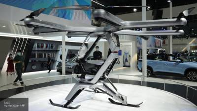 В Китае презентовали летающий двухместный электромобиль