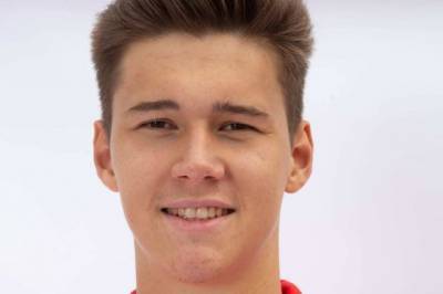 20-летний футболист «Енисея» перешёл во французский клуб за 1 млн рублей