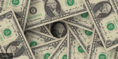 Американский экономист предсказал резкое падение доллару