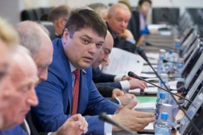 Андрей Епишин - Российские сенаторы приняли участие в заседании Комиссии ПАСЕ по культуре, науке, образованию и СМИ - interaffairs.ru