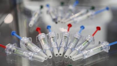 Почти миллион петербуржцев сделали прививку от гриппа
