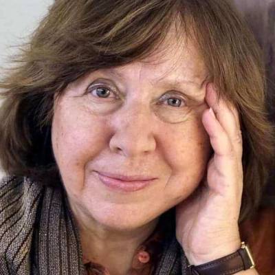 Нобелевский лауреат Светлана Алексиевич покинула Белоруссию