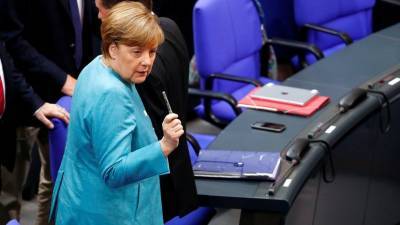 Северный поток-2 спровоцировал разногласия между Бундестагом и правительством Меркель