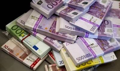 Курс евро впервые за четыре года поднялся выше 91 рубля