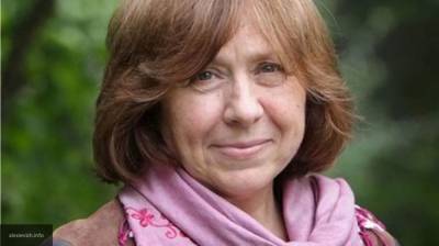 Белорусская писательница Светлана Алексиевич улетела в Германию