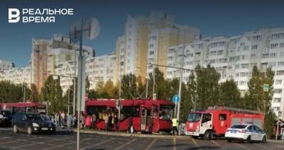 В Казани у ТЦ «Южный» встали трамваи