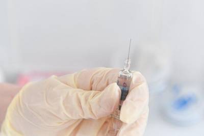 Главный кардиолог Москвы призвал людей с сердечными проблемами сделать прививку от гриппа - m24.ru - Москва