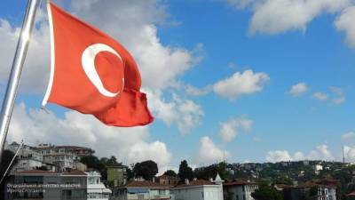 Конфликт двух мужчин в Стамбуле закончился поножовщиной