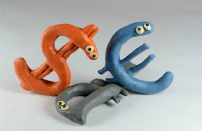 Рубль бьет антирекорды 2016-го: курс евро поднялся до 92 рублей