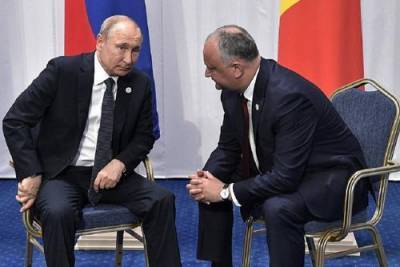 Путин пожелал Додону успеха на выборах и пообещал Молдавии полмиллиарда рублей