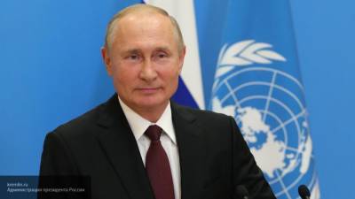 Путин заявил, что борьба с коронавирусом еще не закончена
