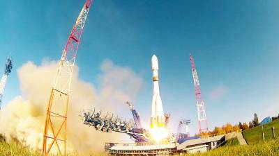 «Союз» с «Гонцами»: с космодрома Плесецк стартовала ракета-носитель с аппаратами связи