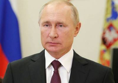 Путин заявил, что борьба с коронавирусом в России продолжается