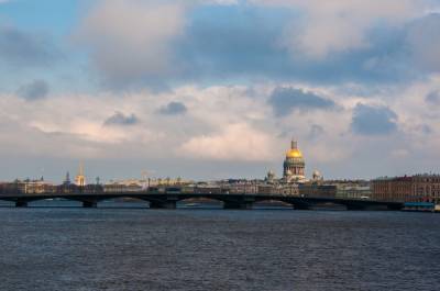 Синоптики прогнозируют теплое начало зимы в Петербурге