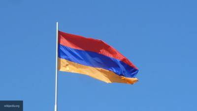 Армения ограничила выезд мужчин из республики