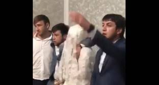 Комментаторы видео со свадьбы назвали поведение жениха позором для Дагестана