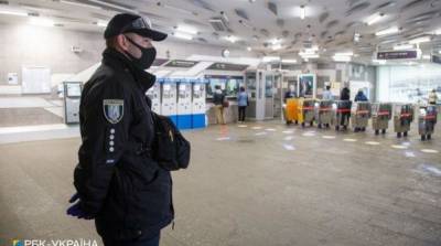 Киевский метрополитен восстановил свою работу, погиб человек