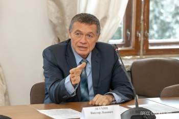Виктор Леухин предложил продлить действие Единого налога на вмененный доход