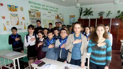 Ежедневное исполнение гимна Украины в школах обжаловали в суде