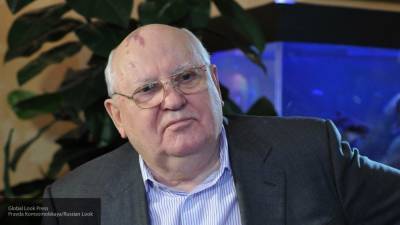 Горбачев посоветовал будущему президенту США сразу же встретиться с Путиным