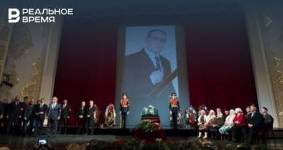 В Казани откроют мемориальную доску в честь певца Ильгама Шакирова