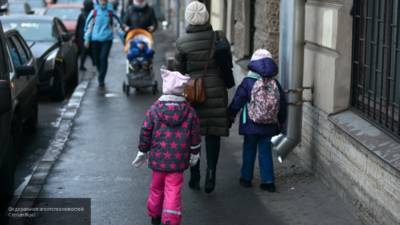 Малообеспеченным россиянам увеличат пособия на детей