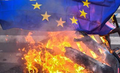Глава брюссельского отделения Ясуо Такэути: Восточная Европа расшатывает ЕС, коронавирус вносит в Союз раскол (Нихон кэйдзай, Япония)