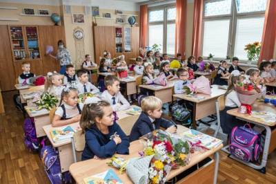 Собянин отправил московских школьников на двухнедельные каникулы