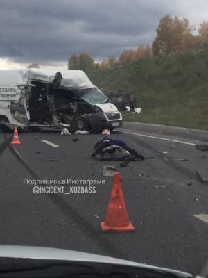 На трассе Кемерово — Новокузнецк произошло смертельное ДТП, появилось видео аварии