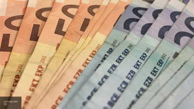 Курс евро на Мосбирже вырос по отношению к рублю