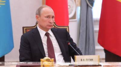 Путин: Россия и Беларусь заинтересованы придать импульс развитию межрегиональных связей