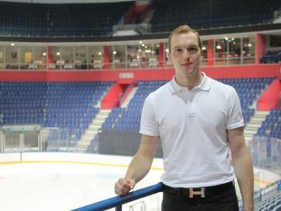 Радий Хабиров пригласил хоккеиста Василевского в Уфу с Кубком Стэнли