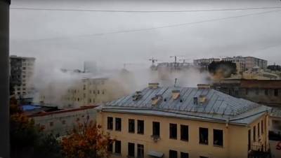 В центре Петербурга кипятком затопило 15 автомобилей