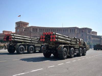 Армянская армия пригрозила применить системы «большой разрушительной мощи»