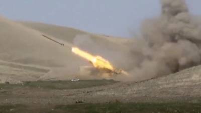 Армения и Азербайджан развернули тяжелую артиллерию