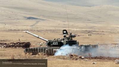 Армения пригрозила Азербайджану применением тяжелых вооружений