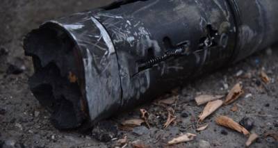 В первые минуты атаки ВС Азербайджана выпустили снаряд из "Града" по Степанакерту – фото