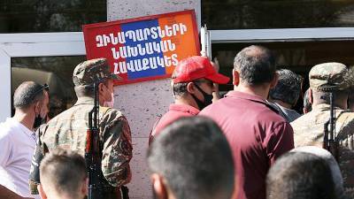 Песков назвал ситуацию в Карабахе темой для анализа «в недрах» ОДКБ