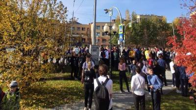 ФСБ не стала комментировать эвакуацию в Тюменской школе № 48