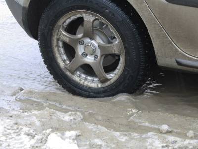 В России могут ввести официальный запрет на зимние шины летом и летние – зимой