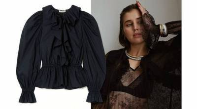 Блузы с оборками и воланами в викторианском стиле — важная покупка сезона